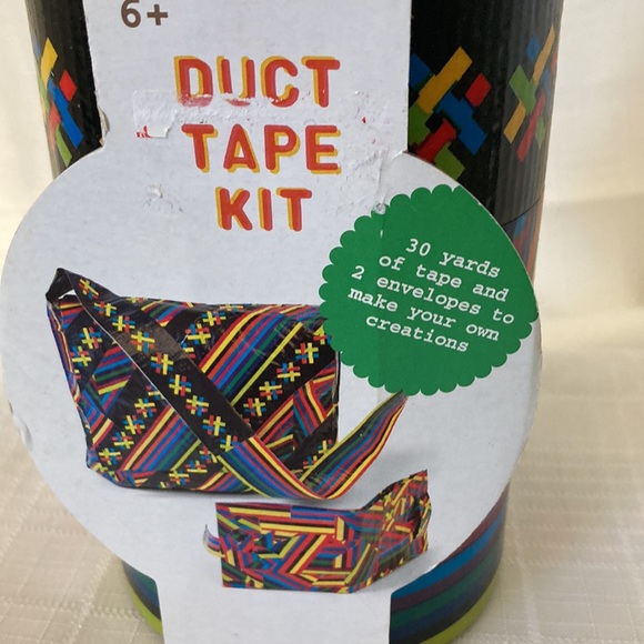 Duct tape crafting kit - Picture 2 of 5